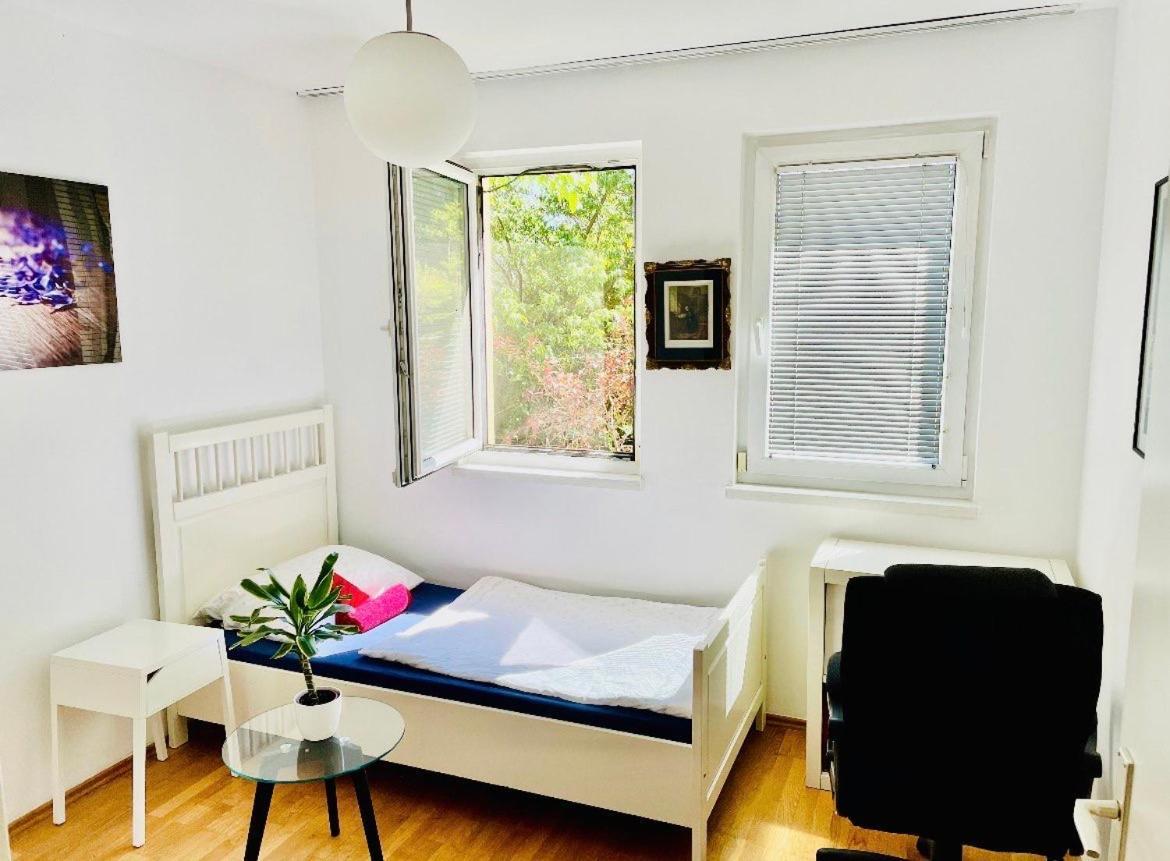 Das Zimmer Im Wiener Haus Exterior foto